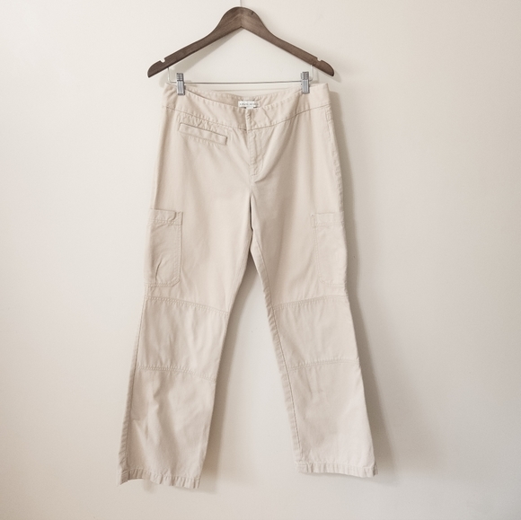 Banana Republic Pants - BANANA Republic low rise canvas baggy cargo pants size 10 Beige